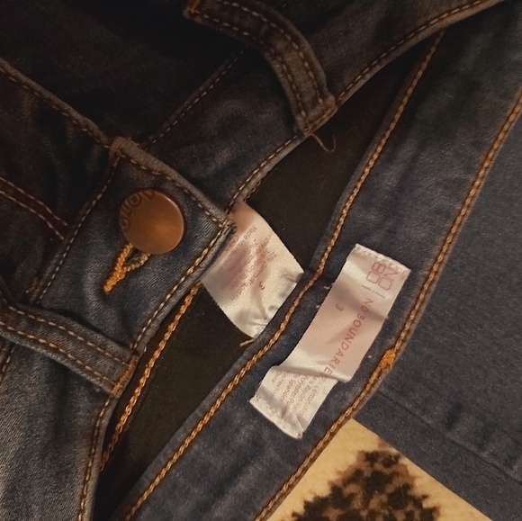 Capris ! - Picture 3 of 3